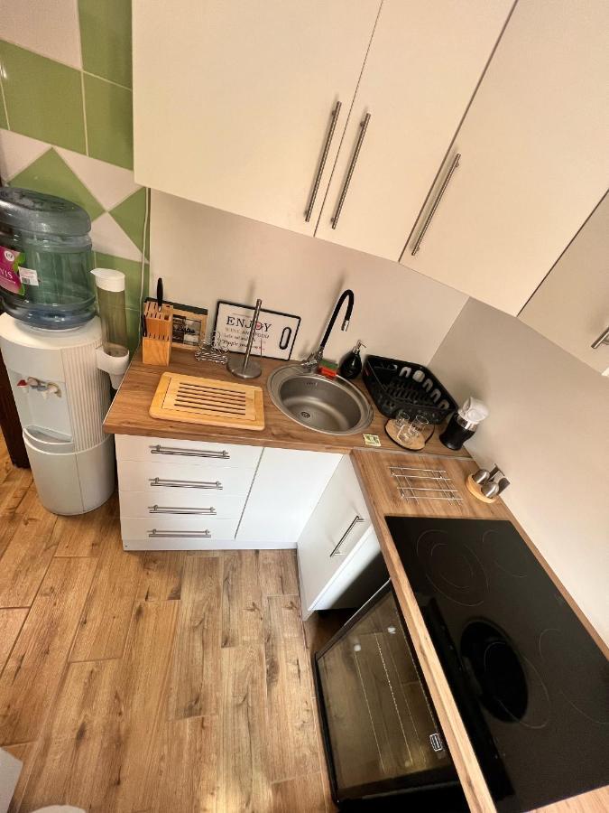 Feher Galamb Apartman Gyal ภายนอก รูปภาพ